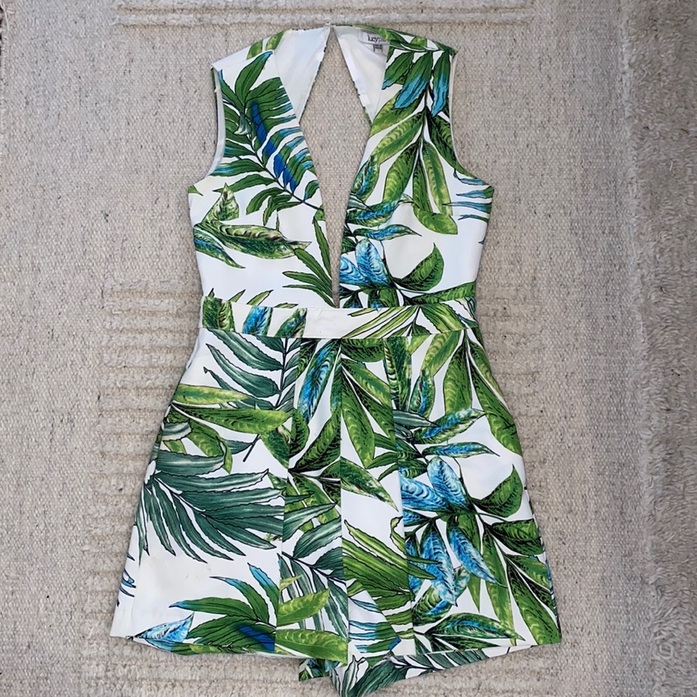 LucyParis Palm Print jumpsuit- size medium but fits like a small/medium